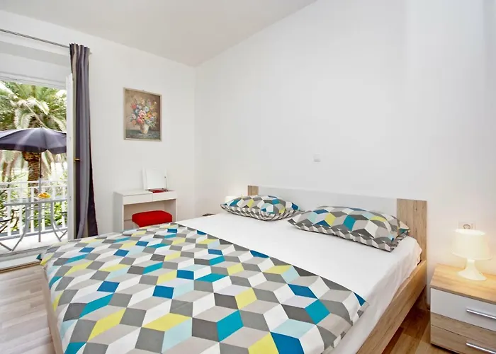 Apartment Andela Makarska